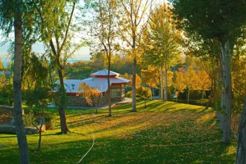 جاهای دیدنی چادگان | راهنمای کامل گردشگری در قلب طبیعت اصفهان