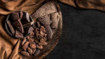 ۷ فایده شگفت‌انگیز شکلات تلخ برای سلامتی