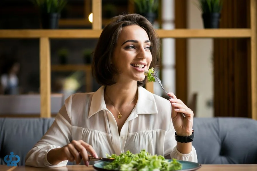 استفاده از میوه‌ها و فیبر برای کمک به هضم
